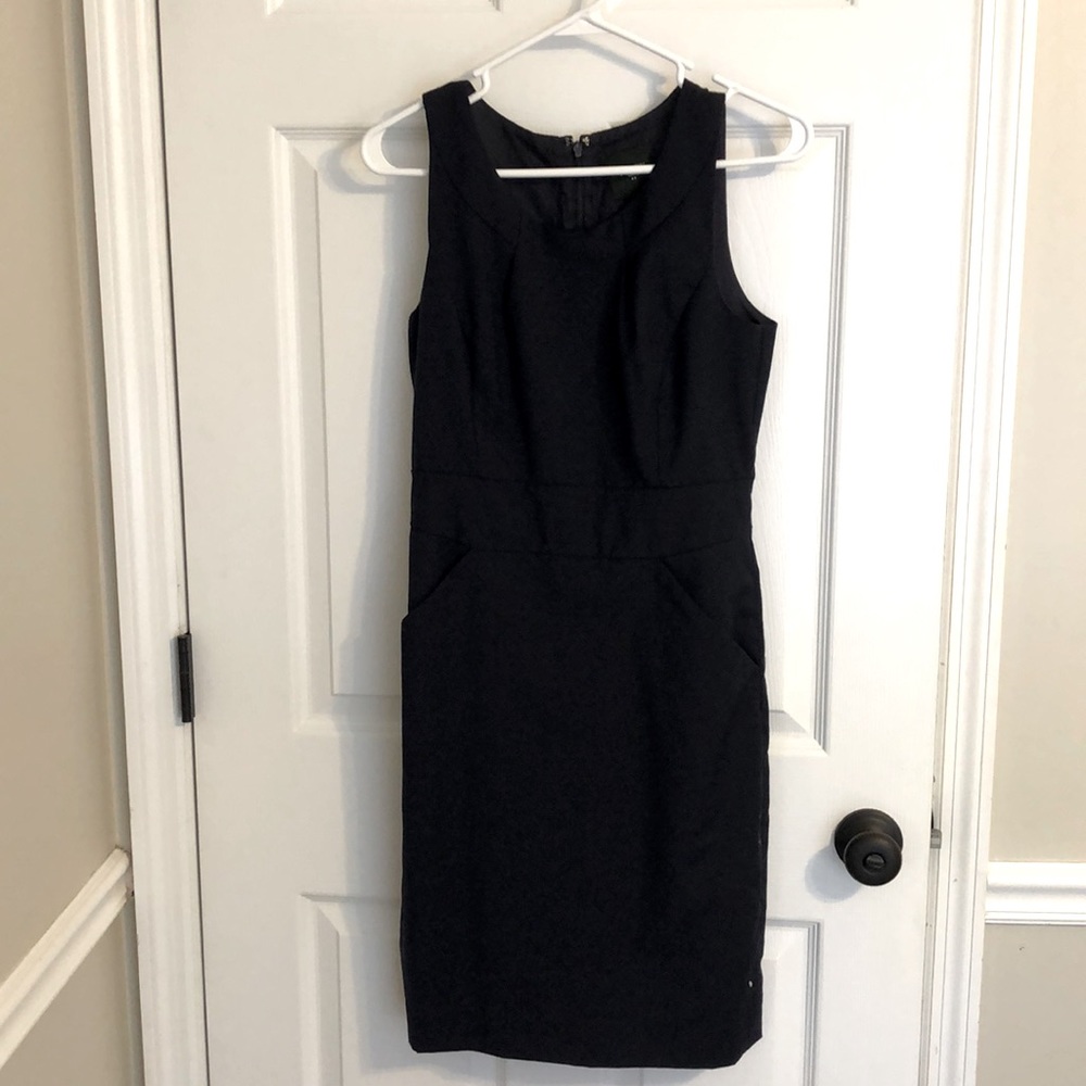 Navy business sleeveless dress